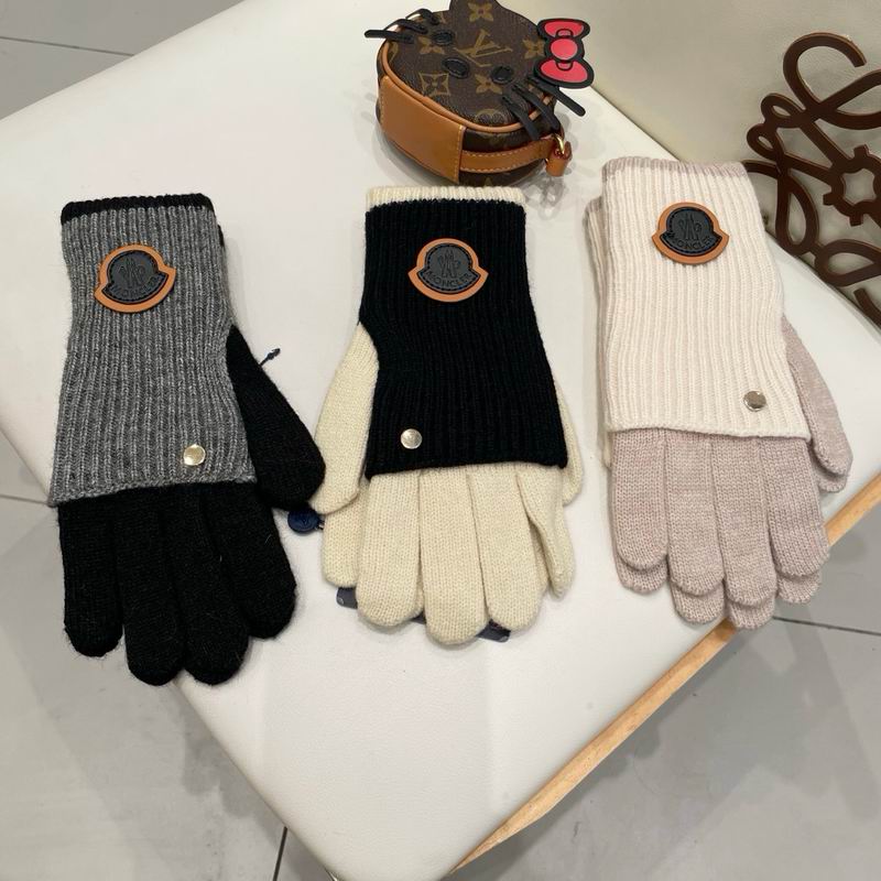 Moncler Gloves 010256